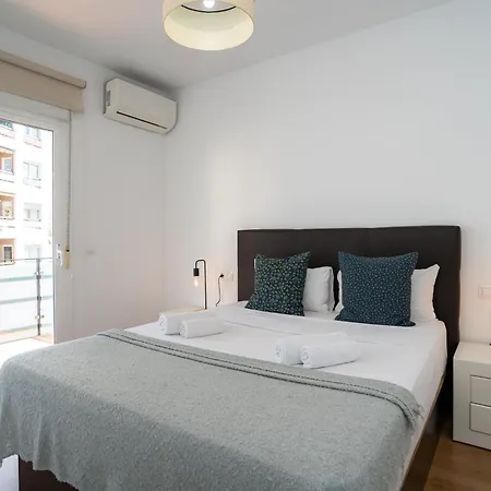 U-nique Ricardo Soriano *